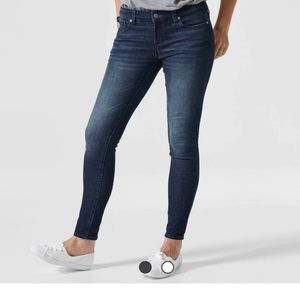 BLANQI DENIM POSTPARTUM SUPPORT SKINNY JEANS in smoke wash size 6.